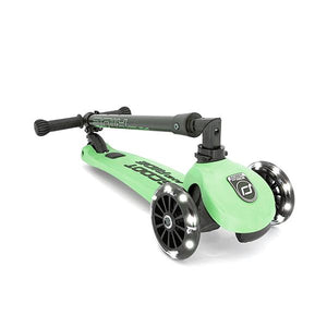 Scooter Highwaykick 3 LED Kiwi - Scoot and Ride